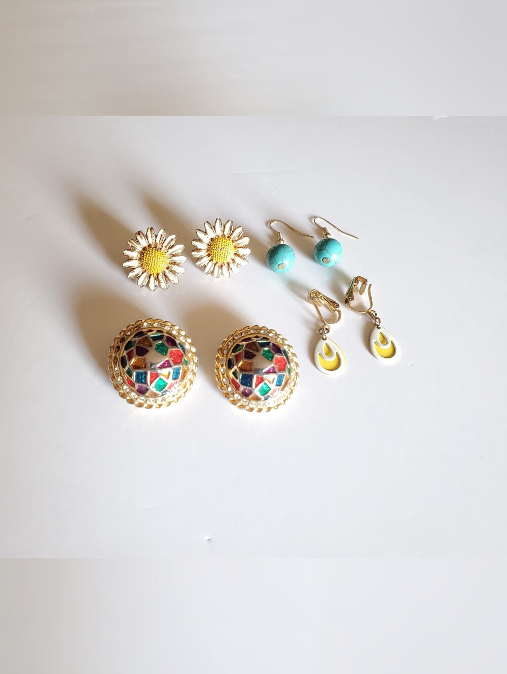 Vtg. Bundle 4pairs Earrings